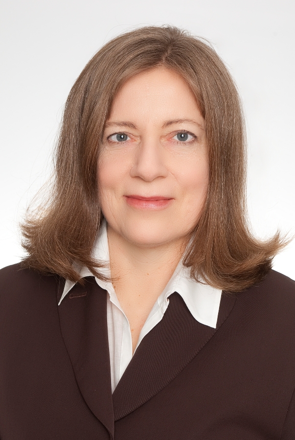 Dr Birgit Hoegl