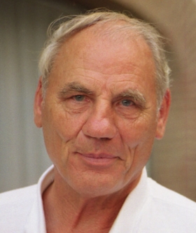 Dr. Ryke Hamer, kapot gemaakt door het farmaceutisch-industrieel complex..!