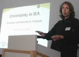 Dr. Jeroen van der Sluis