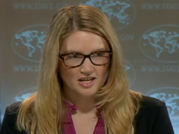 Marie Harf, persvoorlichter van de regering Obama, verwijst journalisten naar YouTube en Facebook voor bewjizen rondom de MH17-aanslag..!