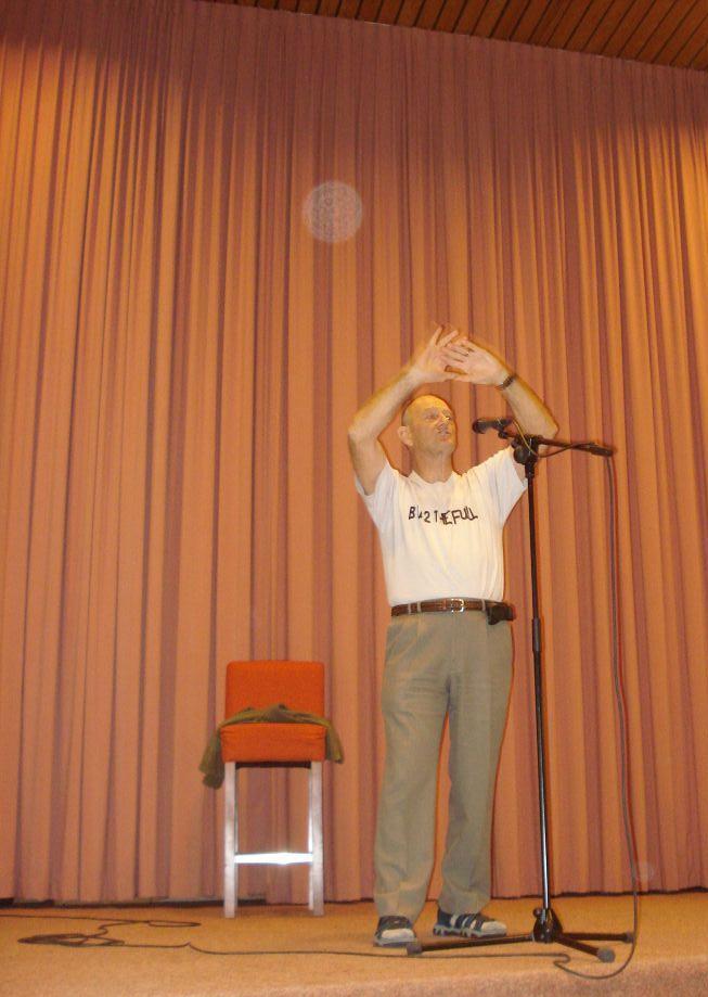 Michael Roads - Orb tijdens presentatie