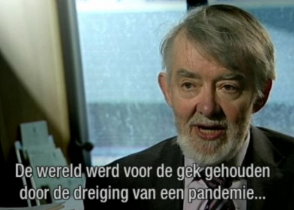 Paul Flynn, rapporteur voor de Raad van Europa: "De WHO heeft volledig bizar de pandemie-kwalificatie verlaagd en volledig onnodig paniek gezaaid."