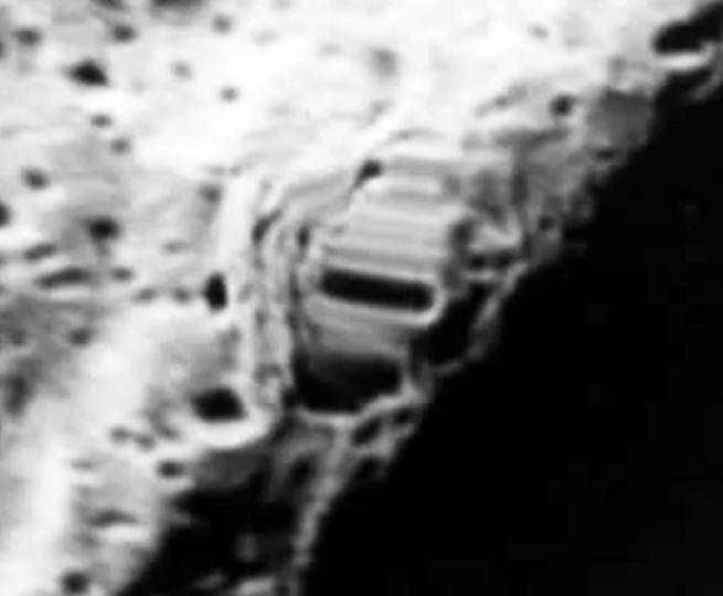 Zeeman Crater Google Moon oudere Lunar Orbiter Data