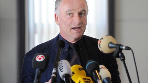 Coutinho waarschuwde ons reeds voor de invloed van Big Pharma... Noemen we dat nou een 'gotspe'? (klik op de link voor het artikel!