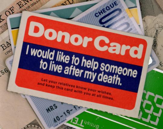 donorcardandcardsandmoneyahd_1