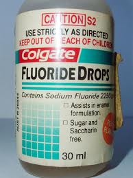Sodium Fluoride. 'Keep away from children'.. Snap jij het nog?