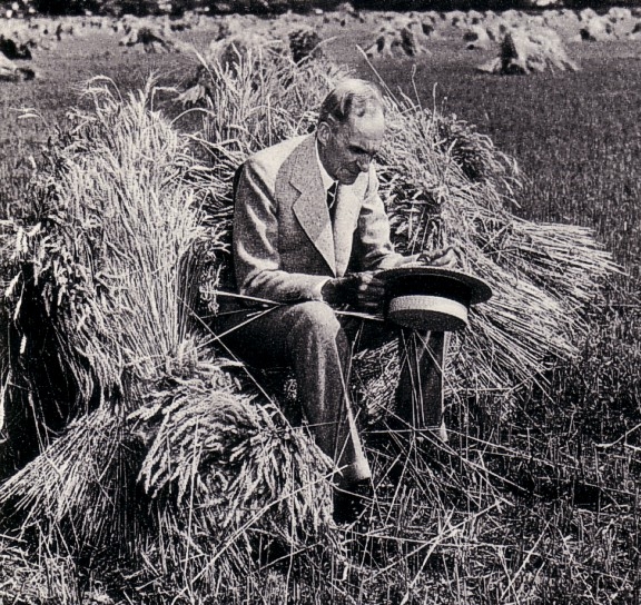 henry-ford-met-kostuum-van-soja