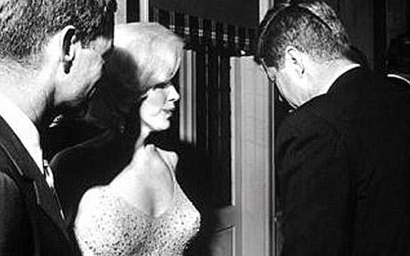 De relatie die JFK met Marilyn Monroe had, is wereldwijd uitgemeten. De verhalen van Brice Taylor zijn zelden in het nieuws geweest..!