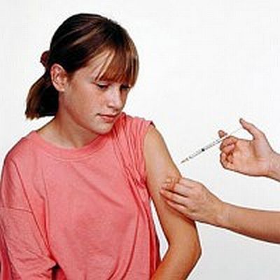 Het HPV-vaccin wordt omschreven als een 'experimenteel' vaccin.. Die omschrijving komt door het onderzoek naar een MRSA-vaccin plotseling in een volledig ander daglicht te staan..!